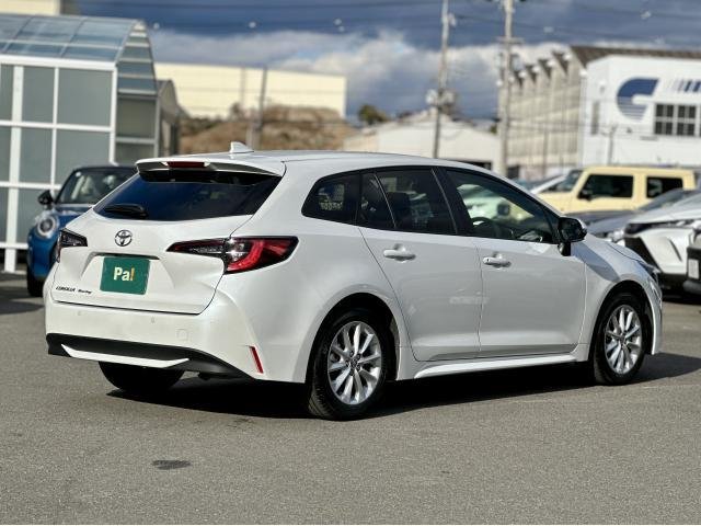 
								TOYOTA COROLLA TOURING full									