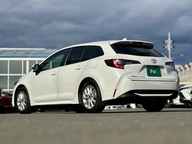
								TOYOTA COROLLA TOURING full									