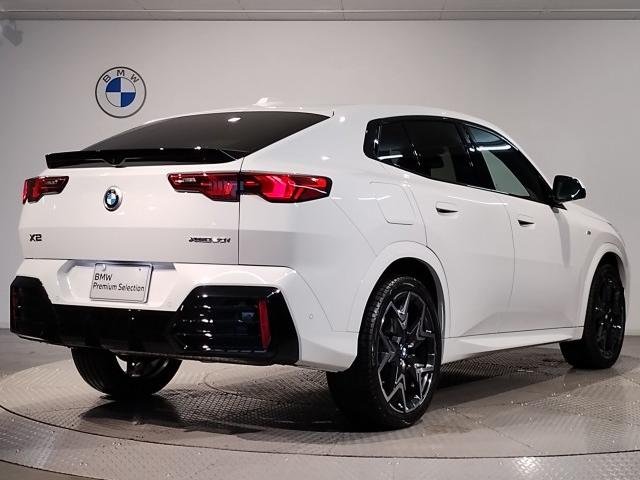 
								BMW X2 full									