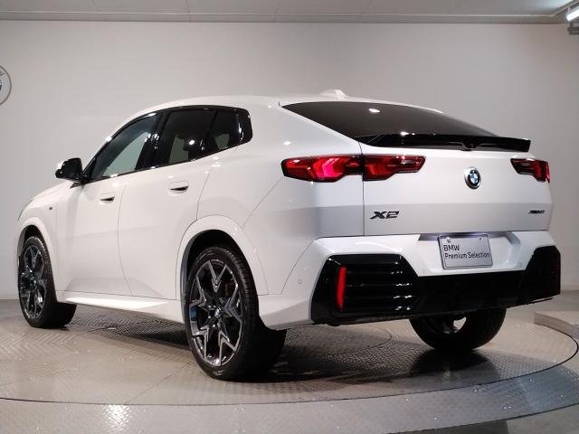 
								BMW X2 full									