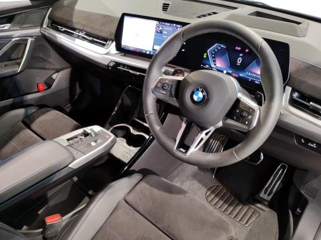 
								BMW X2 full									
