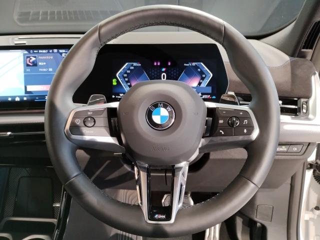 
								BMW X2 full									