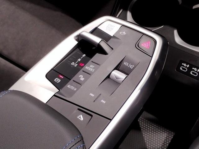 
								BMW X2 full									