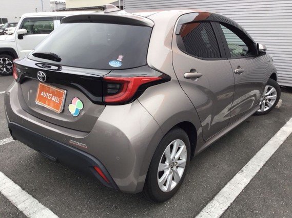
								TOYOTA YARIS full									