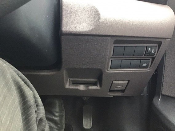 
								TOYOTA YARIS full									