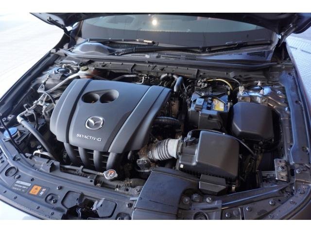 
								MAZDA MAZDA3 FASTBACK full									