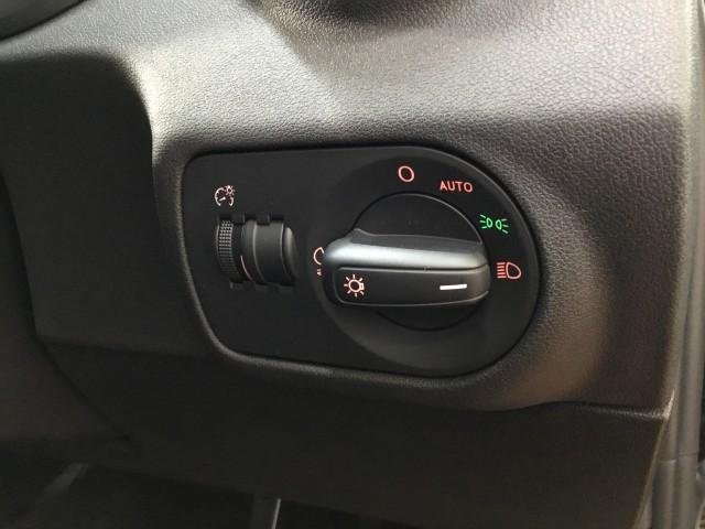 
								AUDI A1 SPORTBACK full									