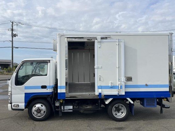 
								ISUZU ELF TRUCK full									