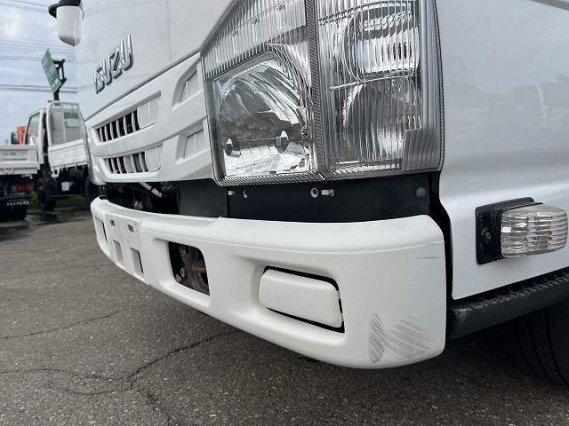 
								ISUZU ELF TRUCK full									