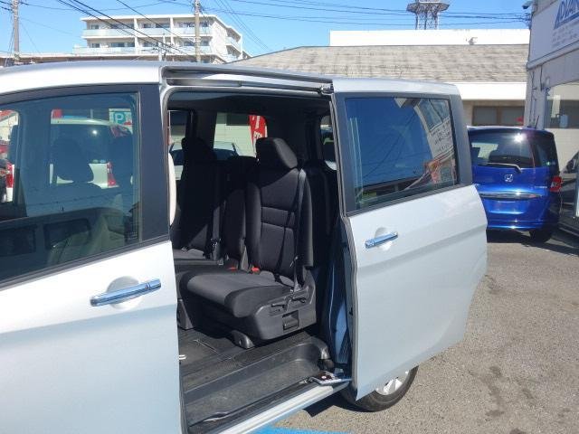 
								NISSAN SERENA full									