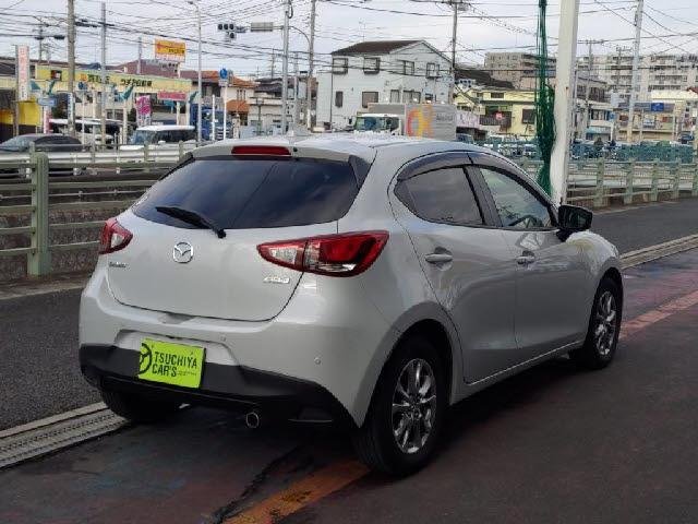 
								MAZDA DEMIO full									