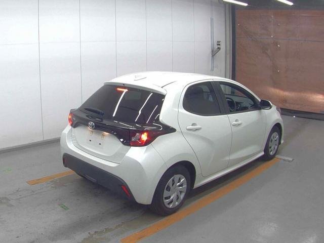 
								TOYOTA YARIS full									
