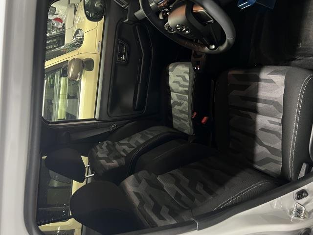 
								DAIHATSU TAFT full									
