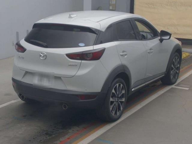 
								MAZDA CX-3 full									