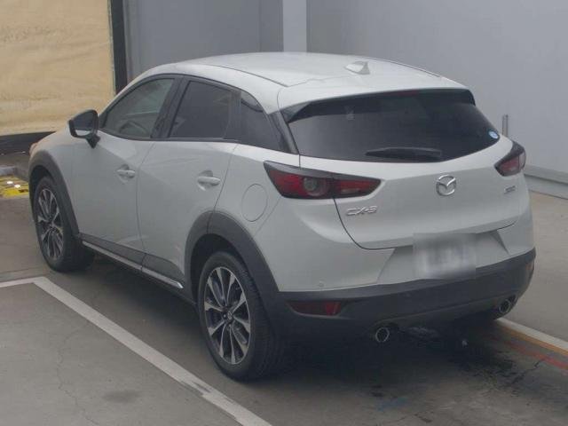 
								MAZDA CX-3 full									