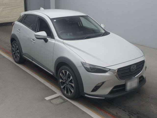 
								MAZDA CX-3 full									