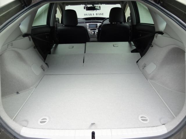 
								TOYOTA PRIUS full									