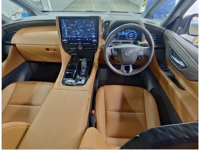 
								TOYOTA VELLFIRE full									