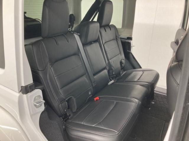 
								TOYOTA JEEP WRANGLER full									