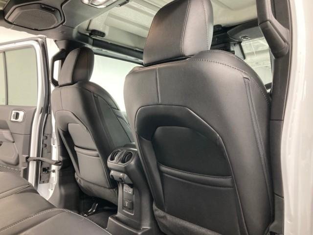 
								TOYOTA JEEP WRANGLER full									