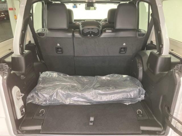 
								TOYOTA JEEP WRANGLER full									