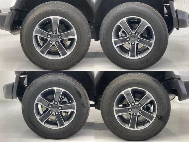 
								TOYOTA JEEP WRANGLER full									