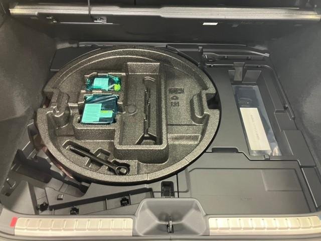 
								TOYOTA full									