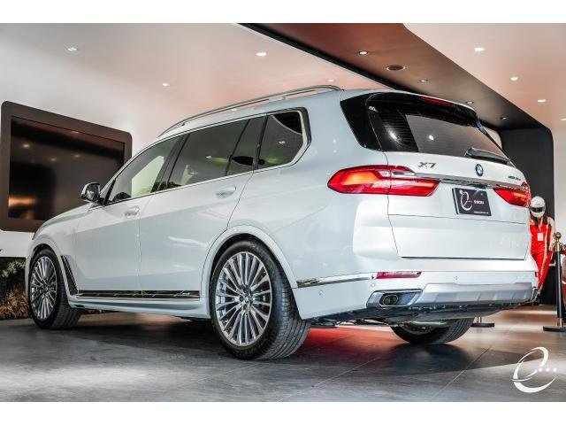 
								BMW X7 full									