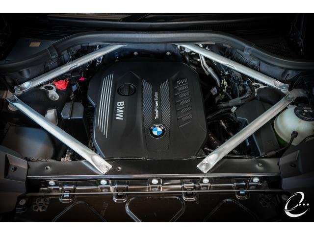 
								BMW X7 full									