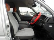 
								Toyota Hiace Commuter full									
