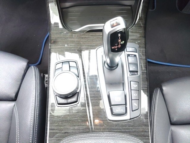 
								BMW X3 full									