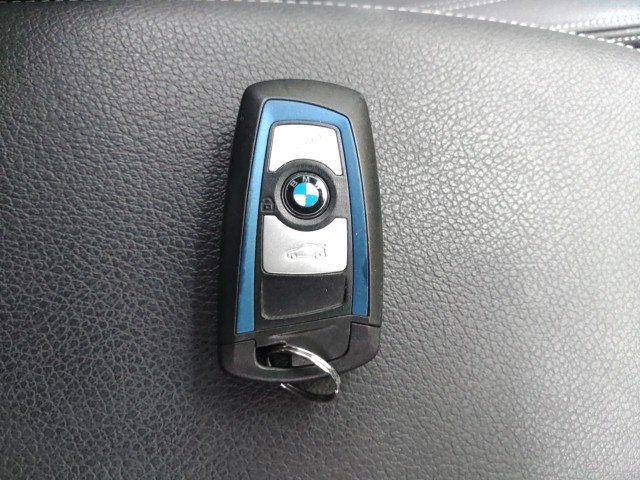 
								BMW X3 full									