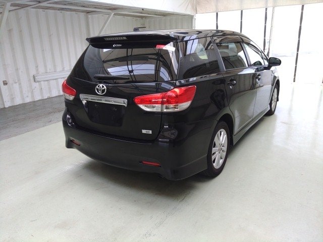 
								TOYOTA WISH full									