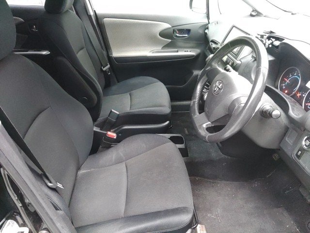 
								TOYOTA WISH full									