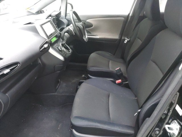 
								TOYOTA WISH full									