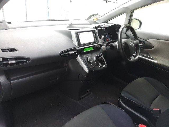 
								TOYOTA WISH full									