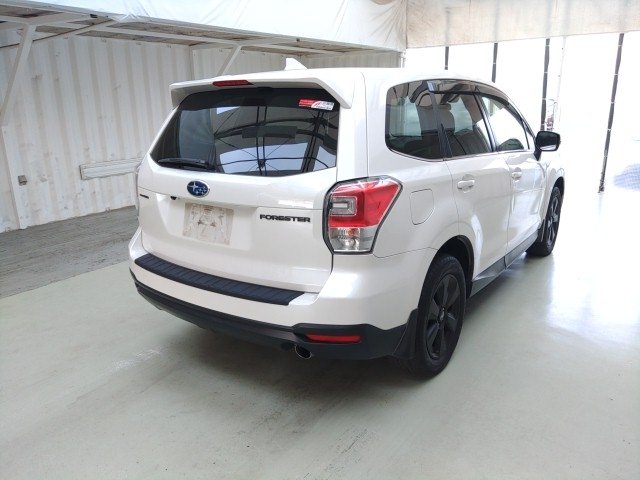 
								SUBARU FORESTER full									