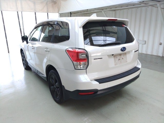 
								SUBARU FORESTER full									