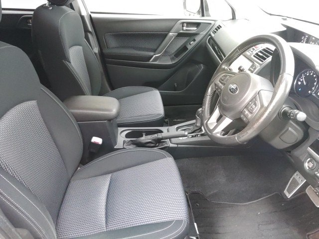
								SUBARU FORESTER full									