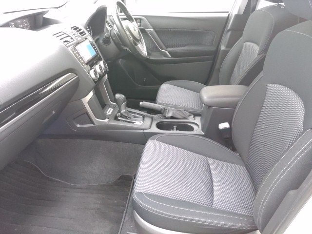
								SUBARU FORESTER full									