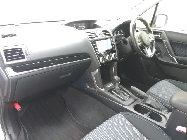 
								SUBARU FORESTER full									