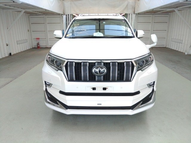 
								TOYOTA LAND CRUISER PRADO full									