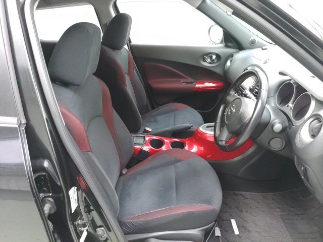 
								NISSAN JUKE full									
