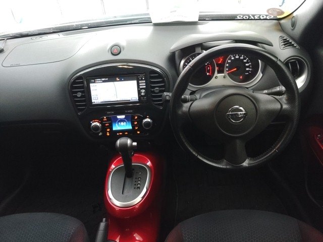 
								NISSAN JUKE full									