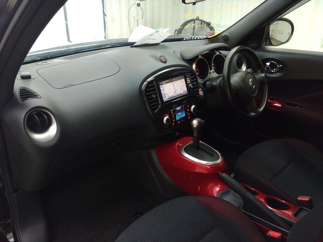 
								NISSAN JUKE full									