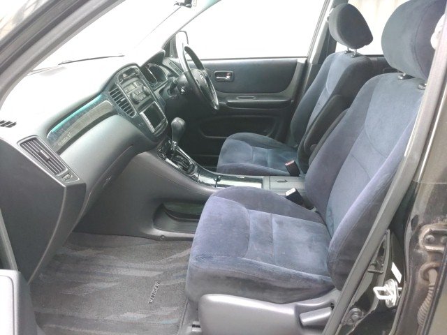 
								TOYOTA KLUGER full									