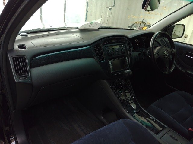 
								TOYOTA KLUGER full									