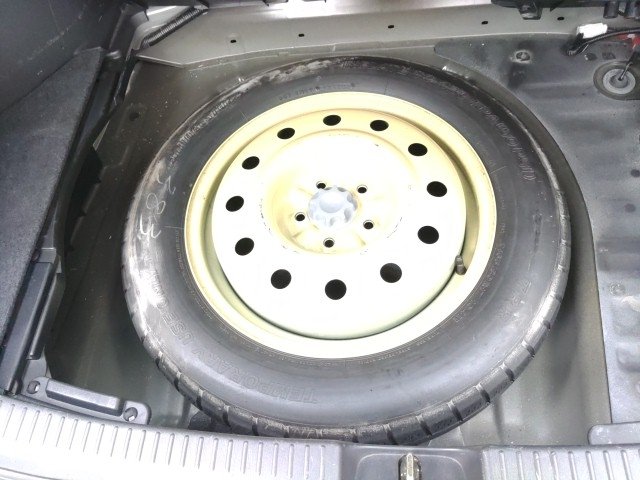 
								TOYOTA KLUGER full									