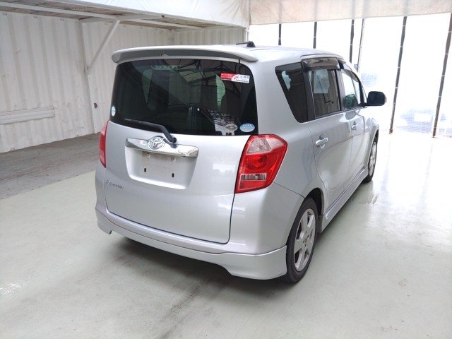 
								TOYOTA RACTIS full									