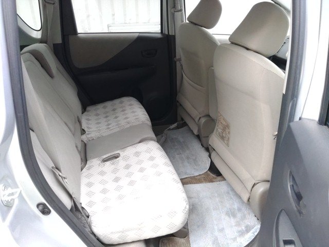 
								TOYOTA RACTIS full									